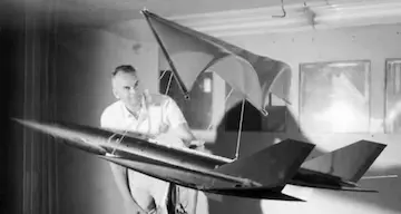 Another vision (patented by Girard,not Rogallo) without future.